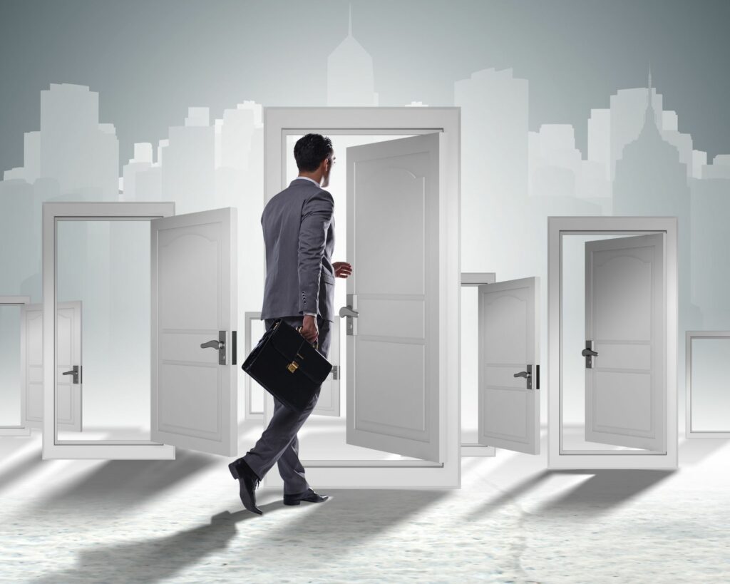 Les 15 astuces pour trouver un emploi en Polynésie Française ou en Nouvelle-Calédonie, rester ouverts aux opportunités