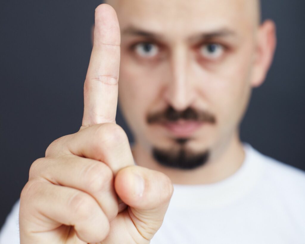 Les 15 astuces pour trouver un emploi en Polynésie Française ou en Nouvelle-Calédonie, respecter les règles culturelles et locales