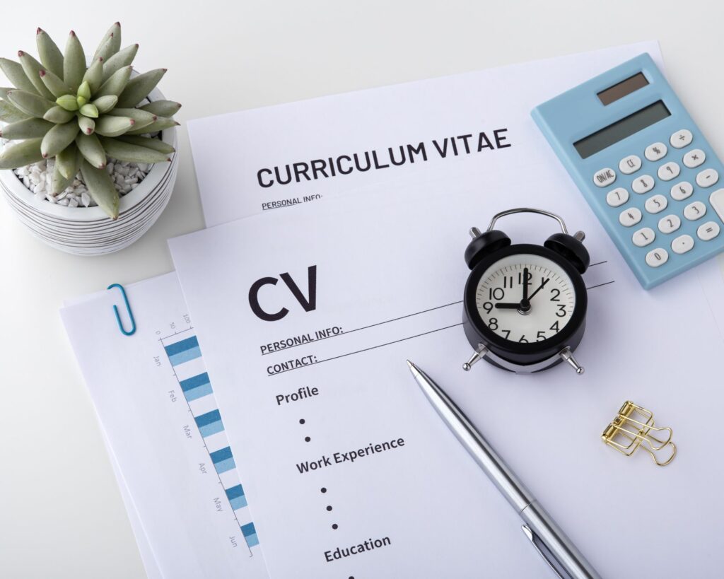 Les 15 astuces pour trouver un emploi en Polynésie Française ou en Nouvelle-Calédonie, préparer son CV